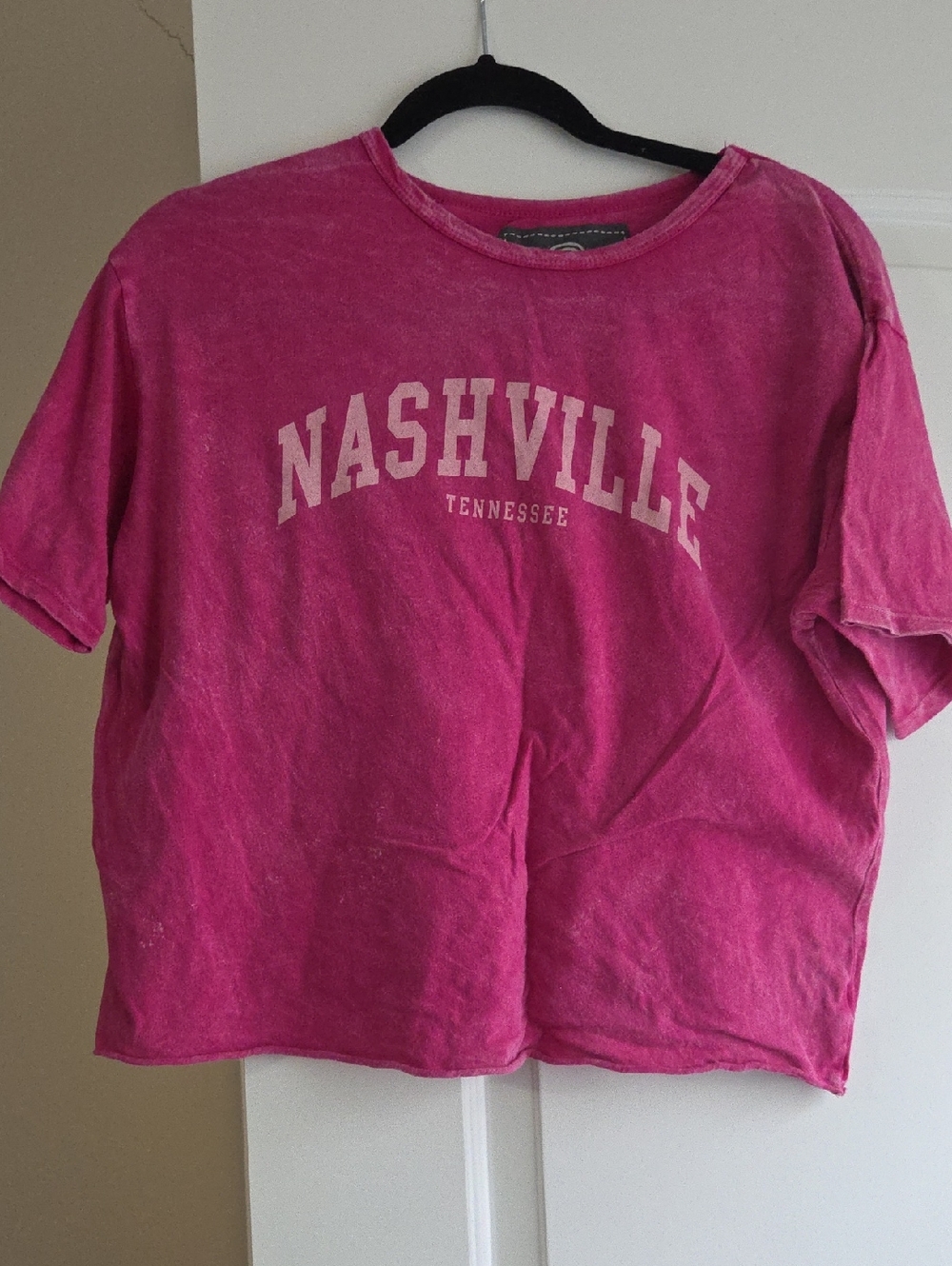 Nashville Tennessee Tee - Bright Pink Short Sleeve